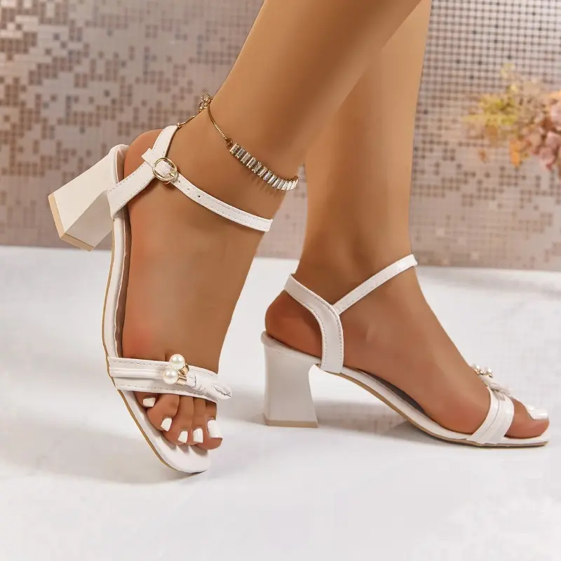 New Sandals Women's Outside Wear Temperament Fashion Square Head One Strap Block Heel Comfortable and Versatile High Heels