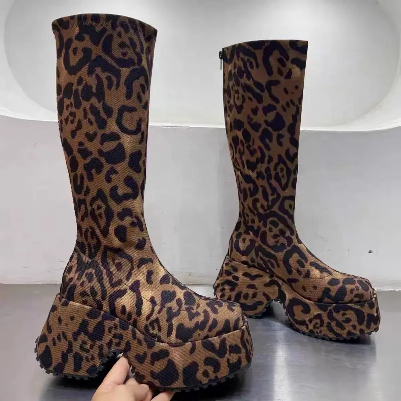 Winter New Chunky Boots Women's Fashion Round Head Thick Sole Leopard Print Back Zipper Style Thigh-high Boots