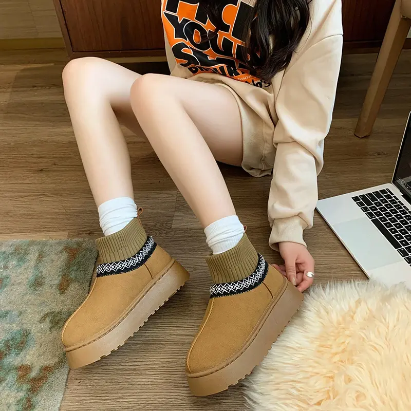 Women's Fashion Flat Snow Boots Winter New Round Head Suede Splicing Type Anti-slip Wear-resistant Thick Sole Cotton Boots