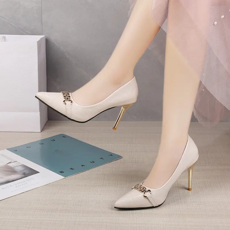 Women's fashion high heels fall new pointy shallow mouth metal chain patent leather plaid single shoes