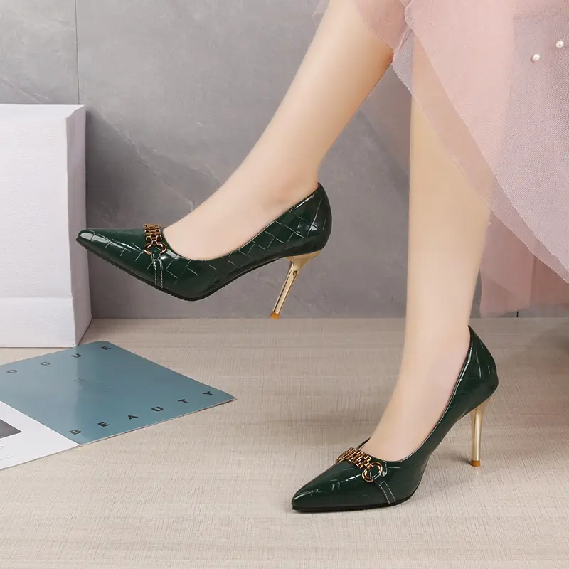 Women's fashion high heels fall new pointy shallow mouth metal chain patent leather plaid single shoes