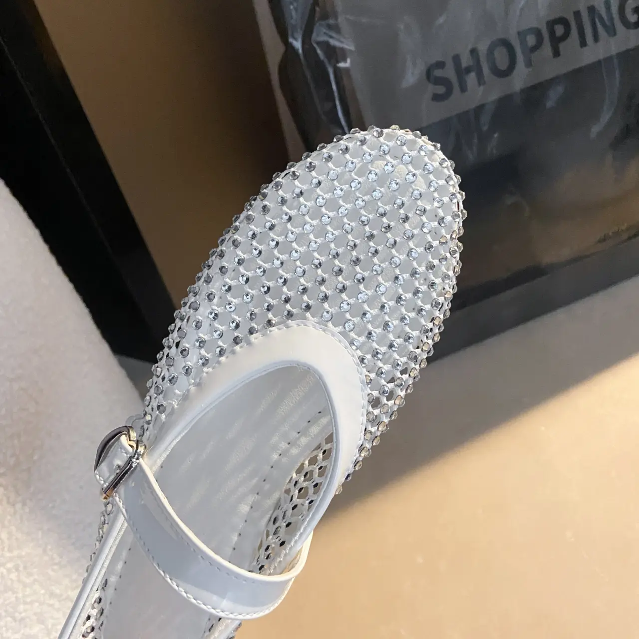 Mesh Breathable Rhinestone Fashion Versatile Women's New Foreign Style Niche Belt Flat Soft Soled Mary Jane Shoes Womens Shoes