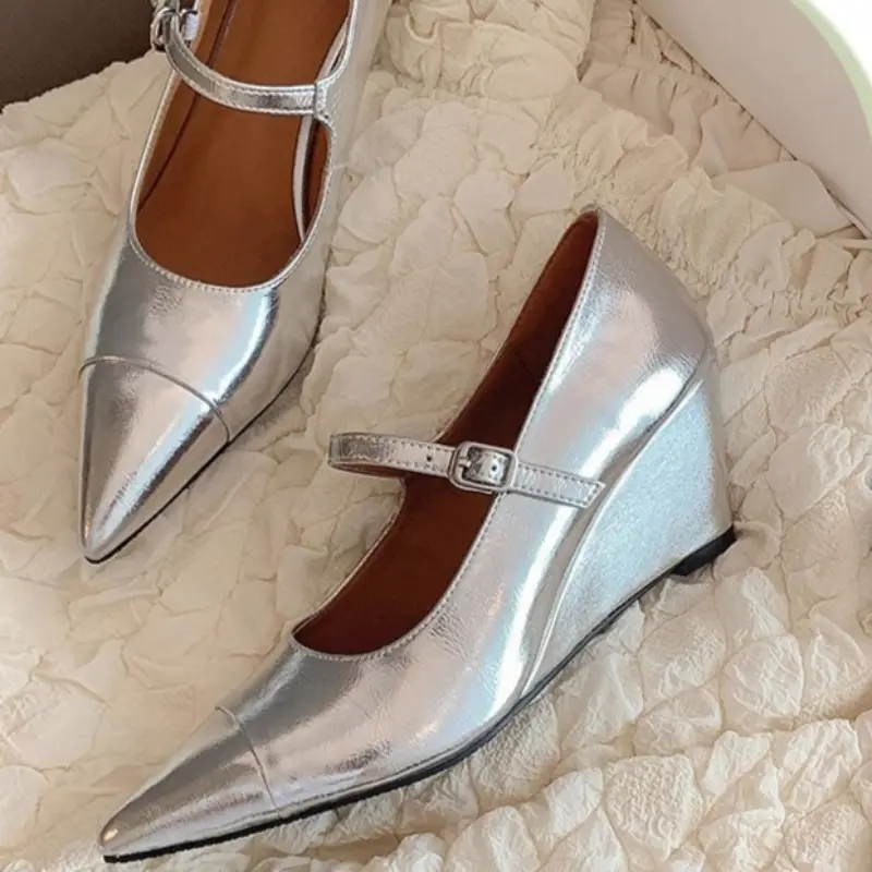 Women's Slope Heel Single Shoes Autumn New Pointed Head Shallow Mouth Word with Anti-slip Wear-resistant Mary Jane Shoes
