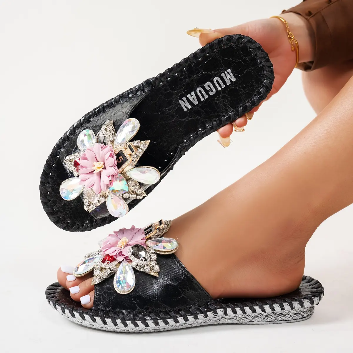 Aphixta New Fashion Flower Slippers Women Summer Round Toe Shoes Indoor Flat Heel Bling Slides zapatos de mujer pantunflas