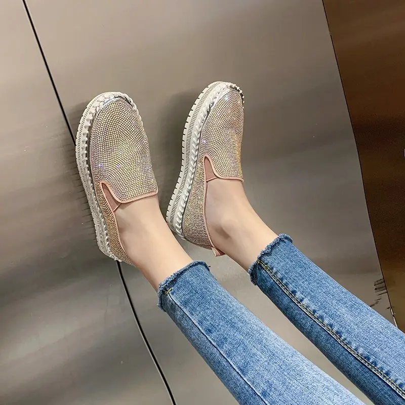 Aphixta Luxury Crystals Flats Women Slip On Red Pink Khaki Women Sexy Platform Casual Women Shoes Flats Female Rhinestone Loafer