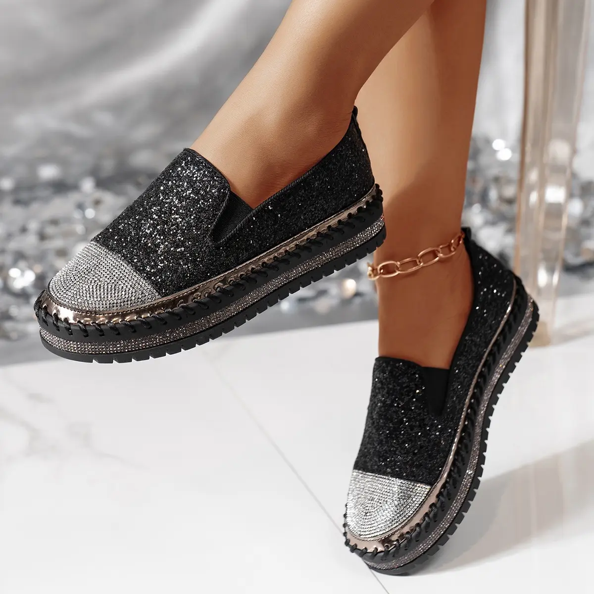 Aphixta Luxury Silver Crystals Flats Women Slip On Red Sexy Platform Casual Women Shoes Sewing Flats Female Rhinestone Loafer