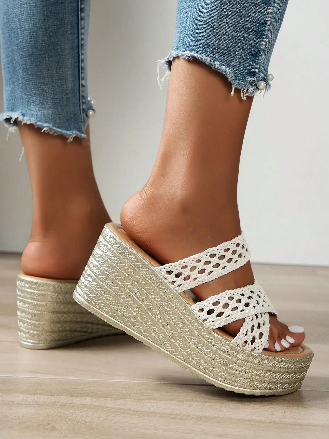 Aphixta White Hollow Thick Sole Slides Platform Women's Shoes Gold Sole Wedge Heel Slides Flip Flops Summer Beach Slippers