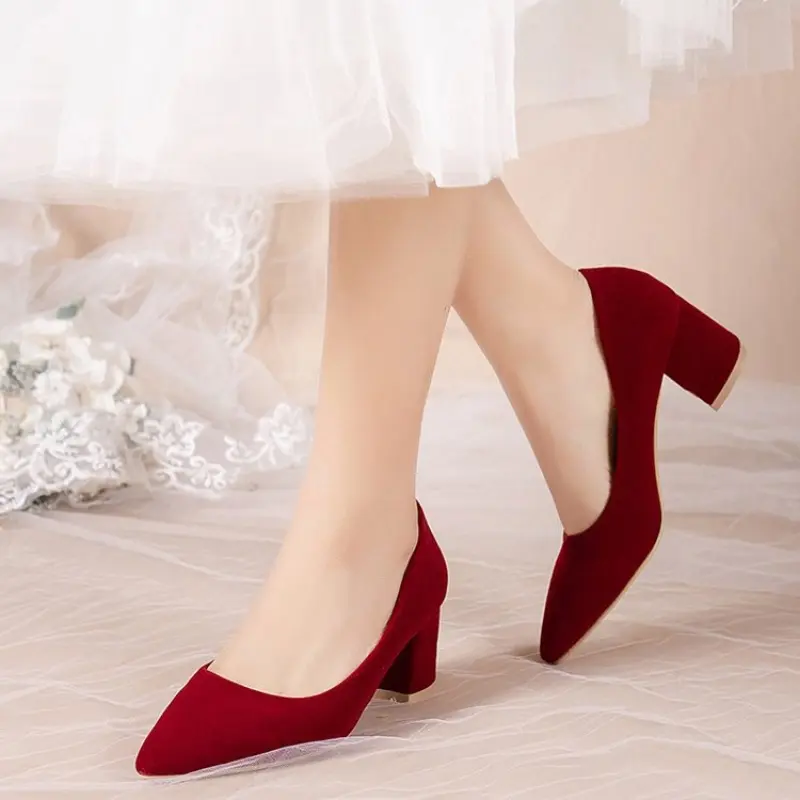 French Red Wedding Shoes for Women 2025 Spring/Summer/Autumn New Thick Heels Pointed Not Tiring Feet Bride Shoes