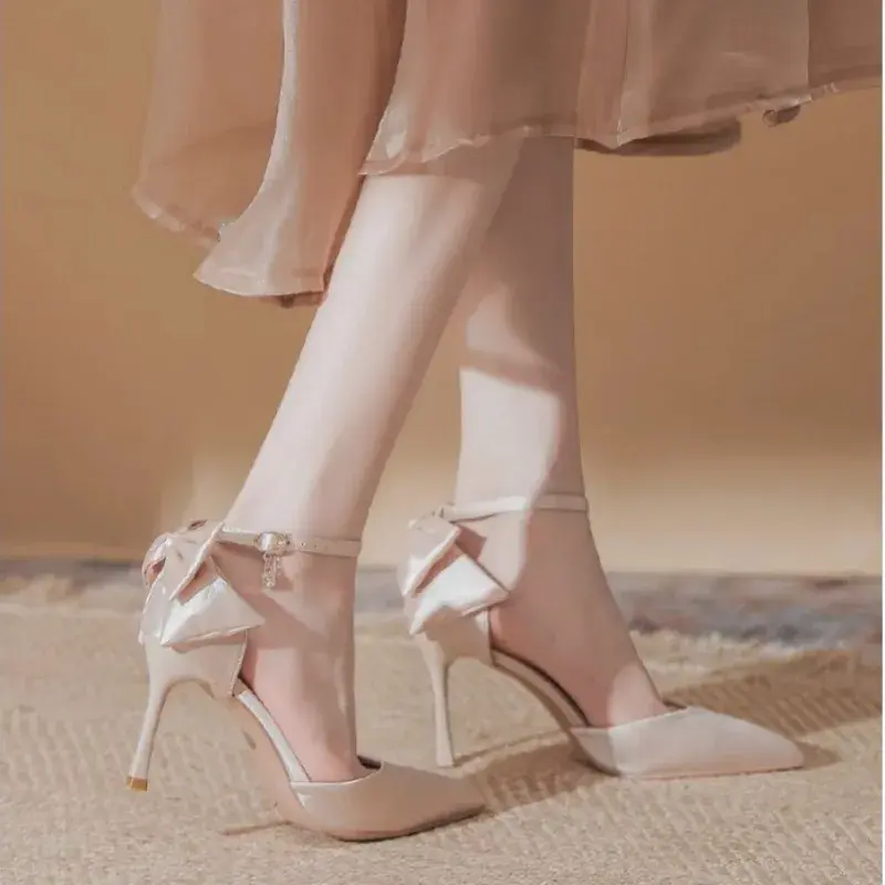 Wedding Heels Women Luxury Brand Design String Bead Pearls High Heels Ladies Sexy Elegant Pointed Toe White Black Pumps2025