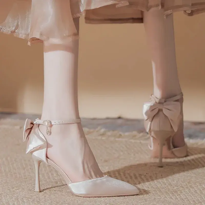Wedding Heels Women Luxury Brand Design String Bead Pearls High Heels Ladies Sexy Elegant Pointed Toe White Black Pumps2025
