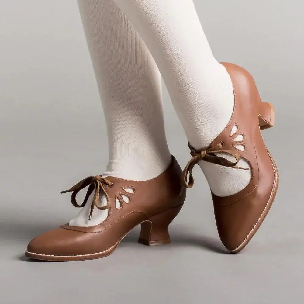 2025 Retro Pointed Toe Shoes for Women Mary Janes Women's High Heels New Office Lace -up Pump Ladies Thick Heels Female Shoes
