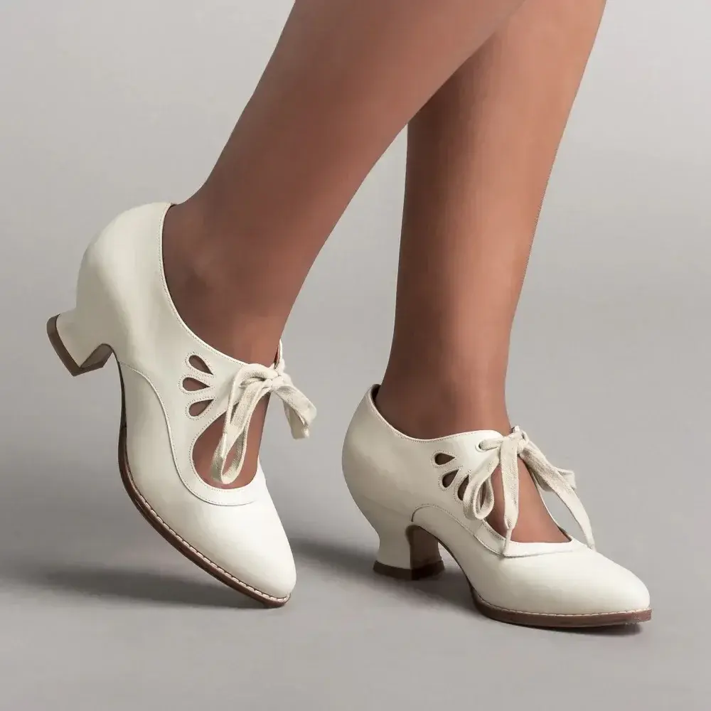 2025 Retro Pointed Toe Shoes for Women Mary Janes Women's High Heels New Office Lace -up Pump Ladies Thick Heels Female Shoes