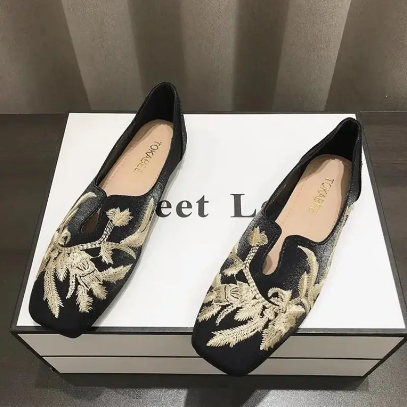 Low Heel Square Toe Lace-up Cuff Square Heel Shoes for Women 2025 Hot Sale Summer High Quality Embroidery Classics Ladies Shoes