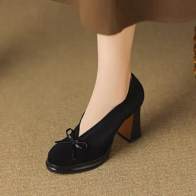2024 New Roundness High Heels with Suede and Bow Single Shoes with A Slip-on Light Casual Women Shoes Stylish and Comfortable