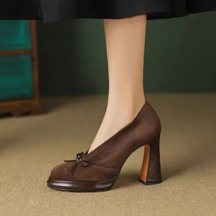 2024 New Roundness High Heels with Suede and Bow Single Shoes with A Slip-on Light Casual Women Shoes Stylish and Comfortable