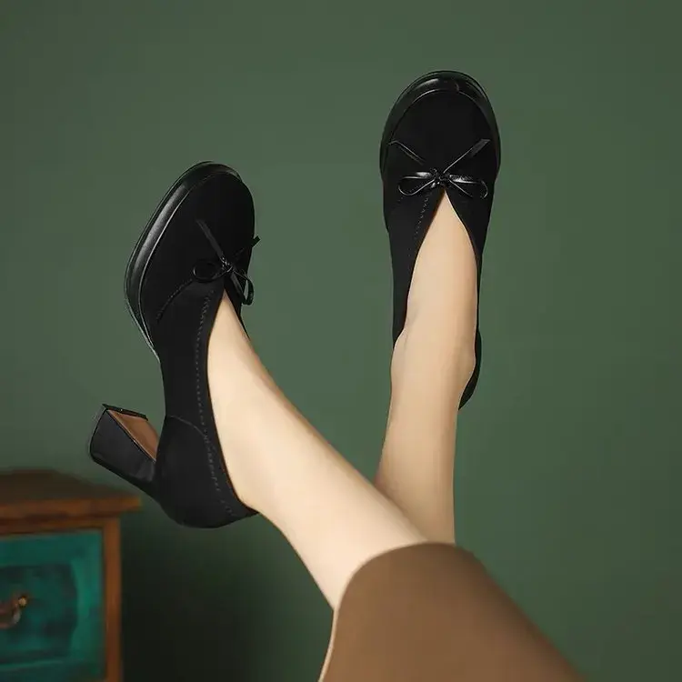 2024 New Roundness High Heels with Suede and Bow Single Shoes with A Slip-on Light Casual Women Shoes Stylish and Comfortable