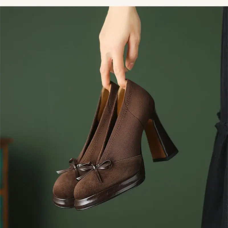 2024 New Roundness High Heels with Suede and Bow Single Shoes with A Slip-on Light Casual Women Shoes Stylish and Comfortable