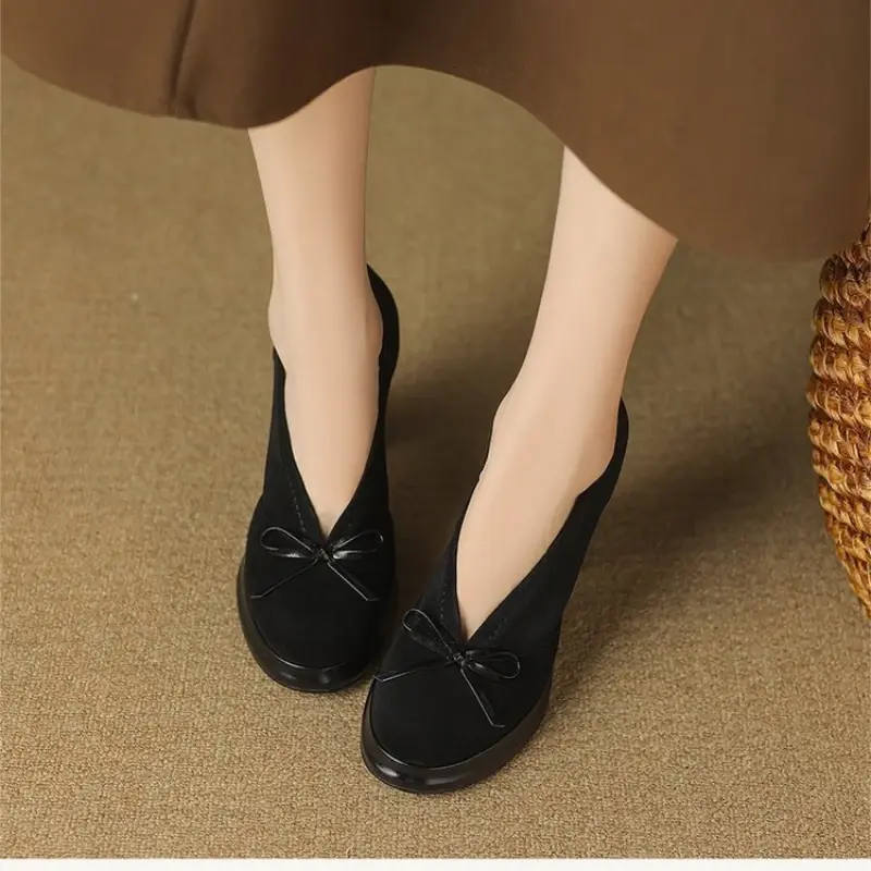 2024 New Roundness High Heels with Suede and Bow Single Shoes with A Slip-on Light Casual Women Shoes Stylish and Comfortable