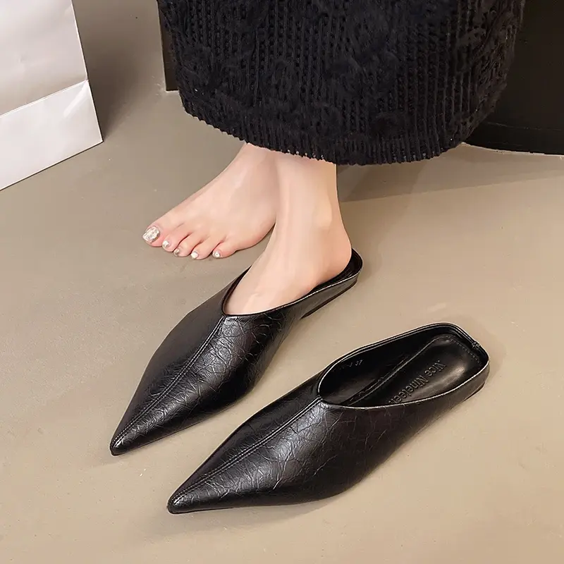 Woman's Slippers Loafers Luxury Slides Female Mule Cover Toe Square Heel on A Wedge Heeled Mules Low Designer Block 2025 Hot