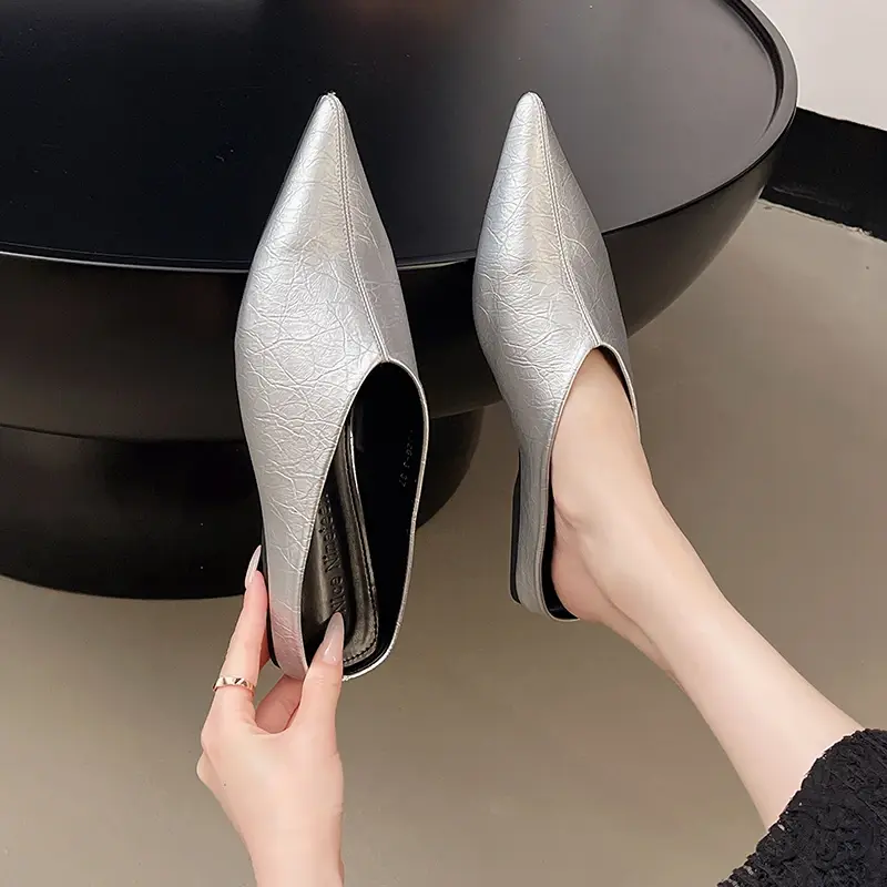 Woman's Slippers Loafers Luxury Slides Female Mule Cover Toe Square Heel on A Wedge Heeled Mules Low Designer Block 2025 Hot