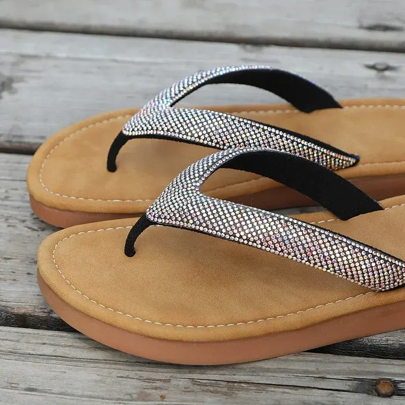 2024 Fashion New Female Outside Beach Flip-flops Flat Slippers Non-slip Female Summer Outdoor Comfort Summer Rhinestones Slipper