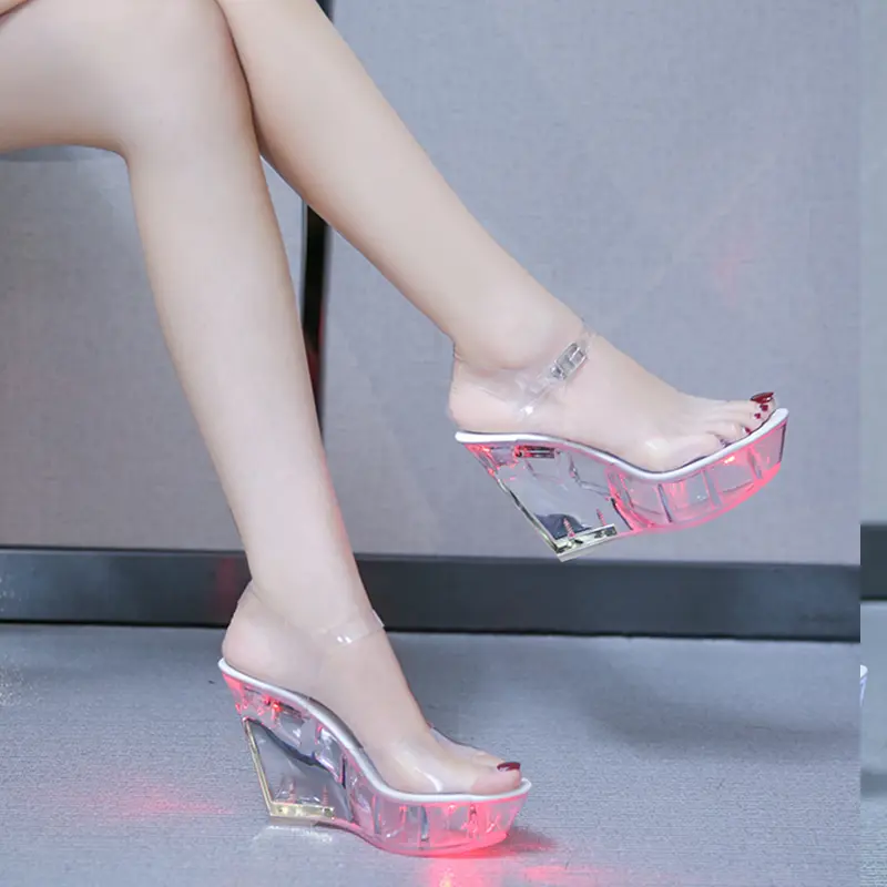 Femmes Sandales Sexy Transparent Platform High Heels Women Shoes Ladies Party Shoes Woman Wedge Heel Wedding Shoes Glow Flash