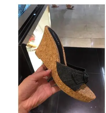 2019 Fashion Slippers Women Summer Shoes High Heel9.5cm Flock Platform Sandals Ladies Wedges Sandals Flip Flops Female Shoes