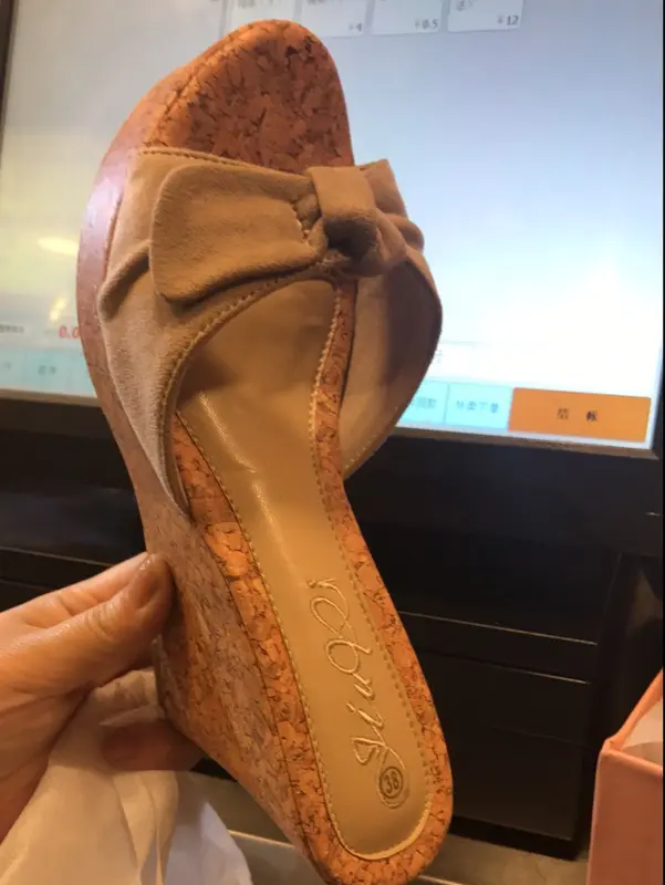 2019 Fashion Slippers Women Summer Shoes High Heel9.5cm Flock Platform Sandals Ladies Wedges Sandals Flip Flops Female Shoes