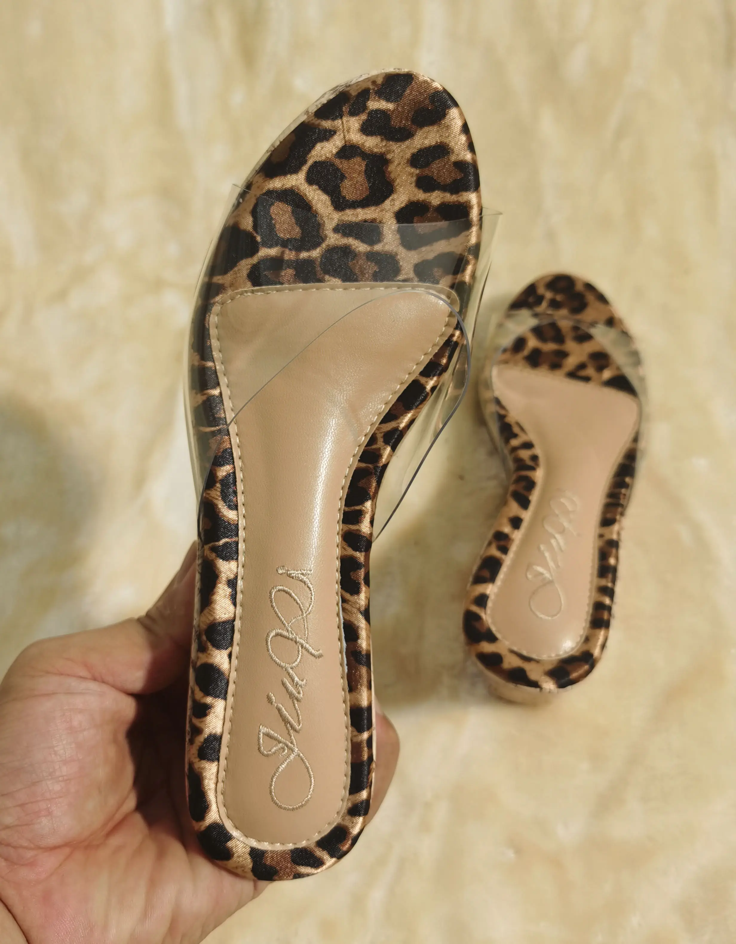 Transparent Slippers Women 2020 Summer New Mid-heeled 6.5CM   Platform Wedges Crystal Sandals Women Non-slip Beach Shoes  Slides