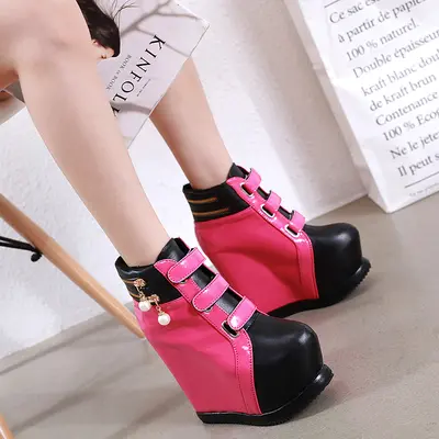2019 New Winter Muffin Bottom Short Tube Boots Thick Bottom Heightening Wedges Heels Women's Shoes Slope Heel Plush Boots