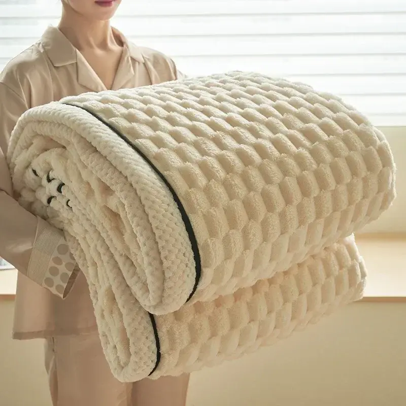 Turtle Velvet Autumn Winter Warm Sleeping Blanket Soft Comfortable Flannel Fleece Blankets for Bed Cozy Fluffy Warmth Blanket