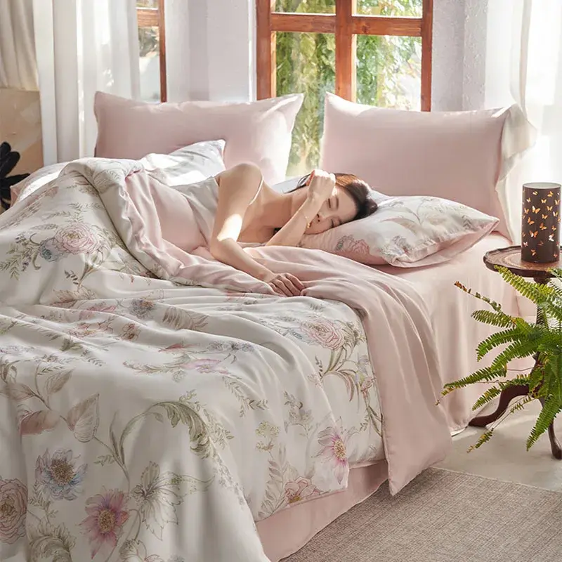 Luxury Summer Faux Silk Printed Bedding Sets High Quality Ice Silky Skin Friendly Quilt Set Bedroom Textile Supplies for Girls