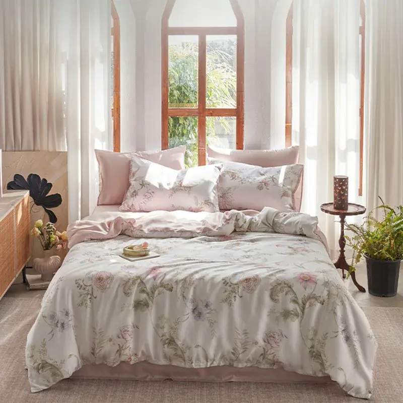 Luxury Summer Faux Silk Printed Bedding Sets High Quality Ice Silky Skin Friendly Quilt Set Bedroom Textile Supplies for Girls