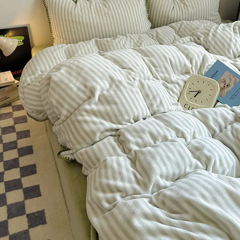 Striped Milk Velvet Bed Sets with Shell Edges Ins Style Thickened Cozy Bedding Set for Adult Warm Bedclothes for Autumn Winter