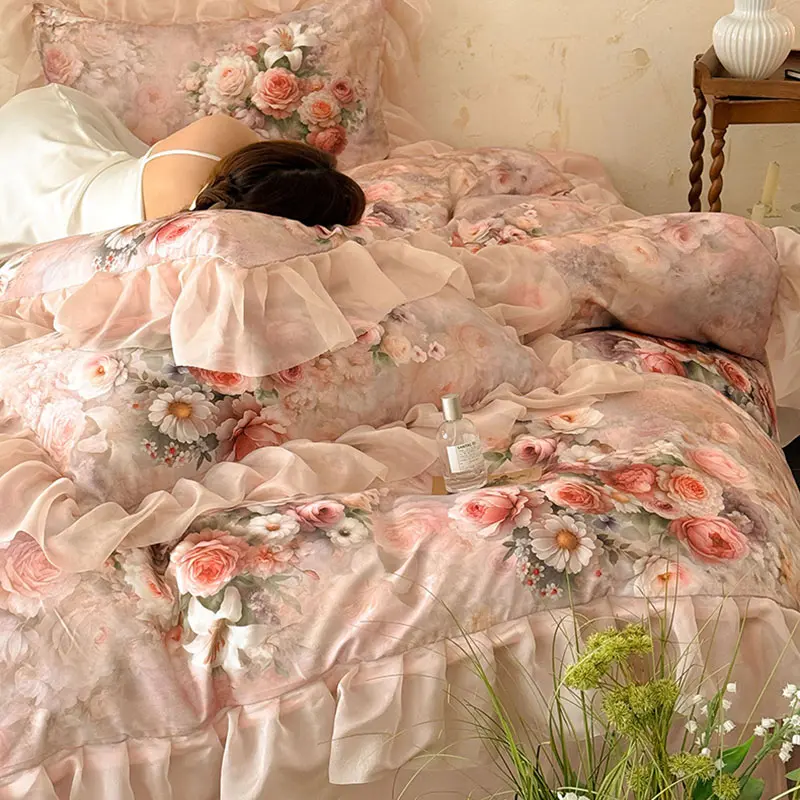 Princess Style French Lace Edging Bedding Sets Wrinkled Yarn Romantic Floral Duvet Cover Set Smooth Breathable Bedclothes