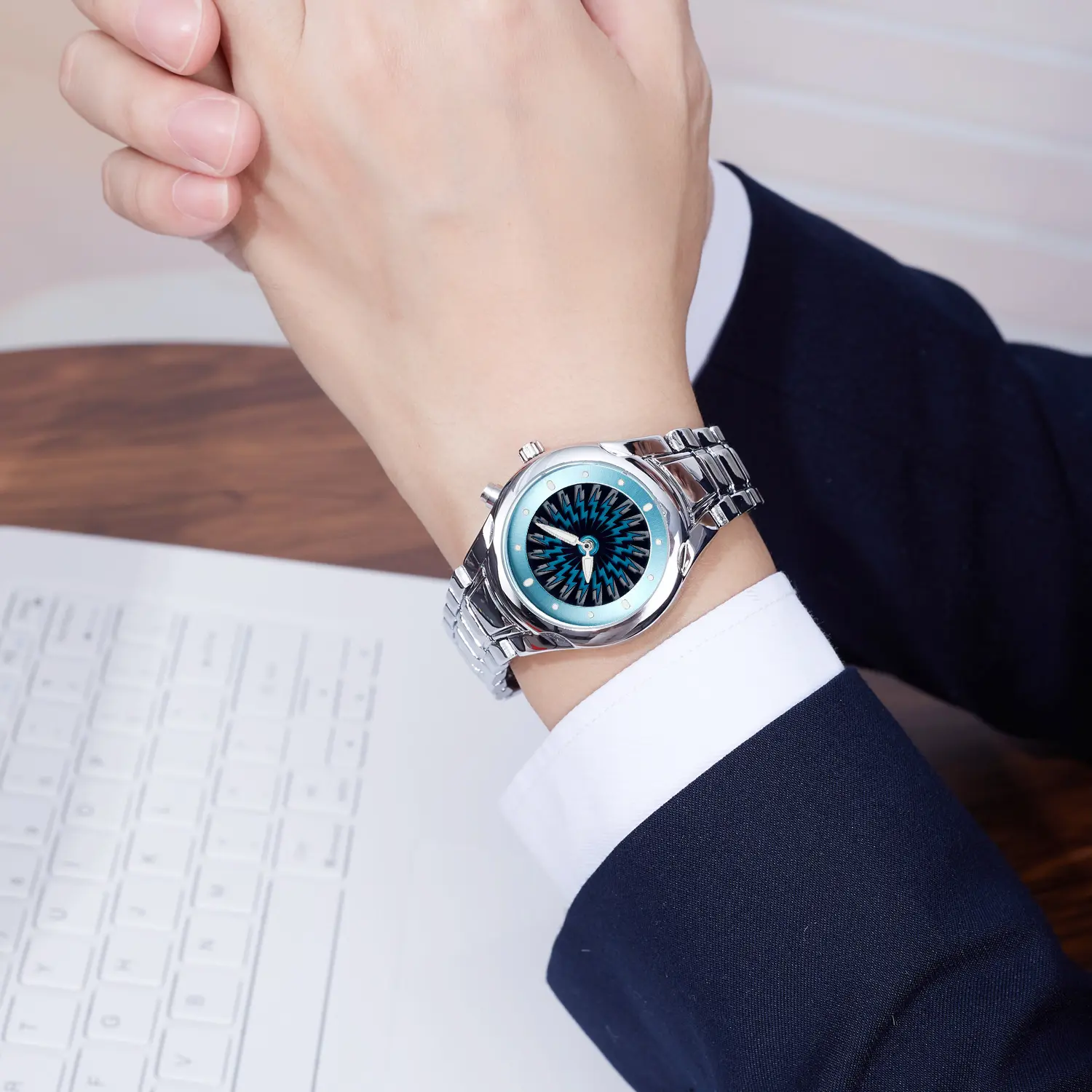Unique Silver Stainless Steel Men's Watches Minimalism Led Design Quartz Waterproof Watches for Men Women Gift Clock
