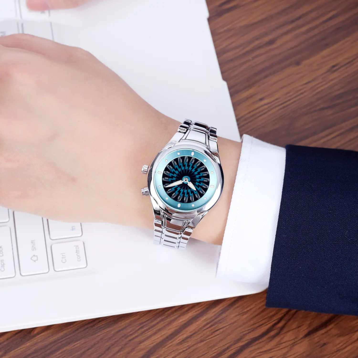 Unique Silver Stainless Steel Men's Watches Minimalism Led Design Quartz Waterproof Watches for Men Women Gift Clock