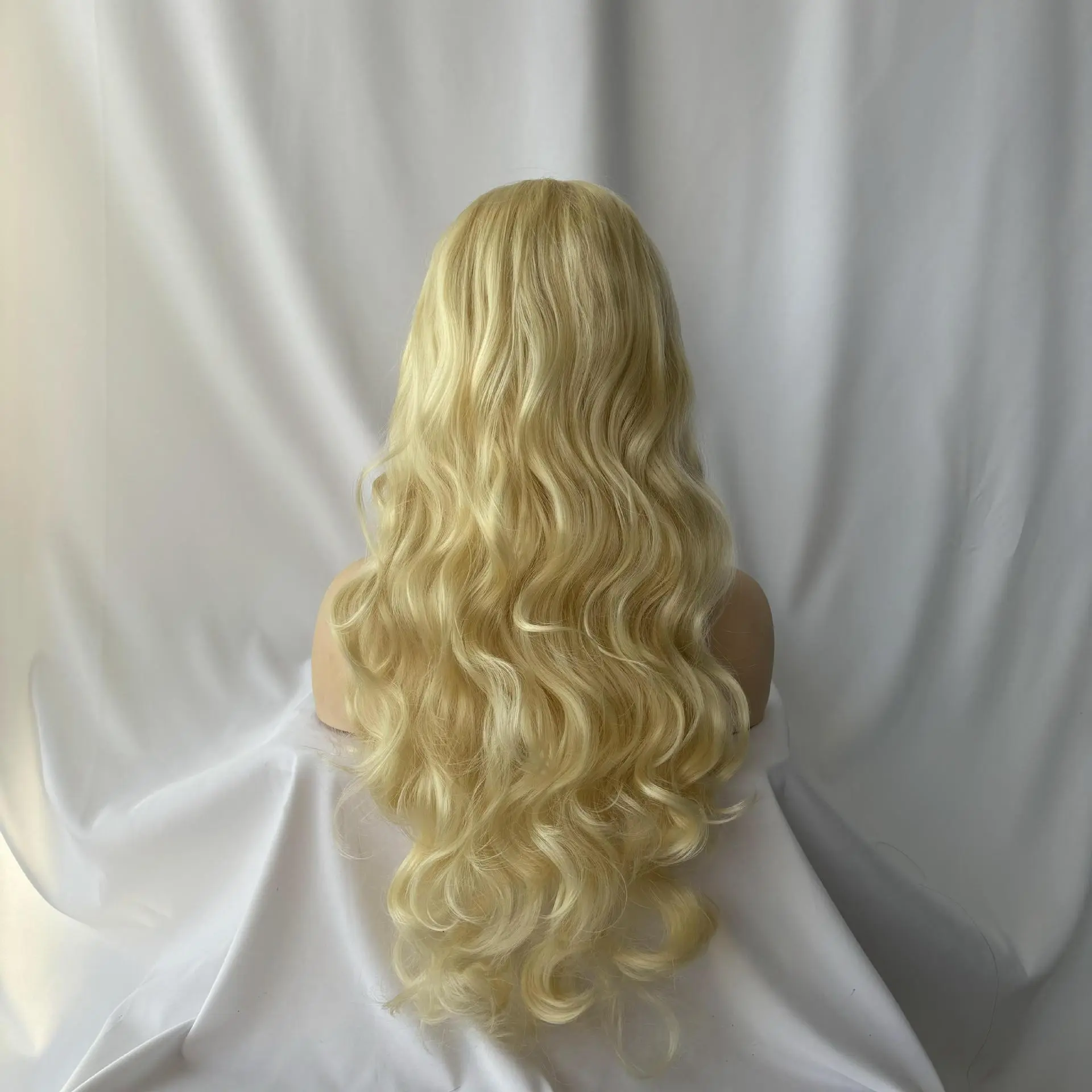 Fashion synthetic fiber wig women's middle section long curly hair black high temperature silk mechanism fake head cover