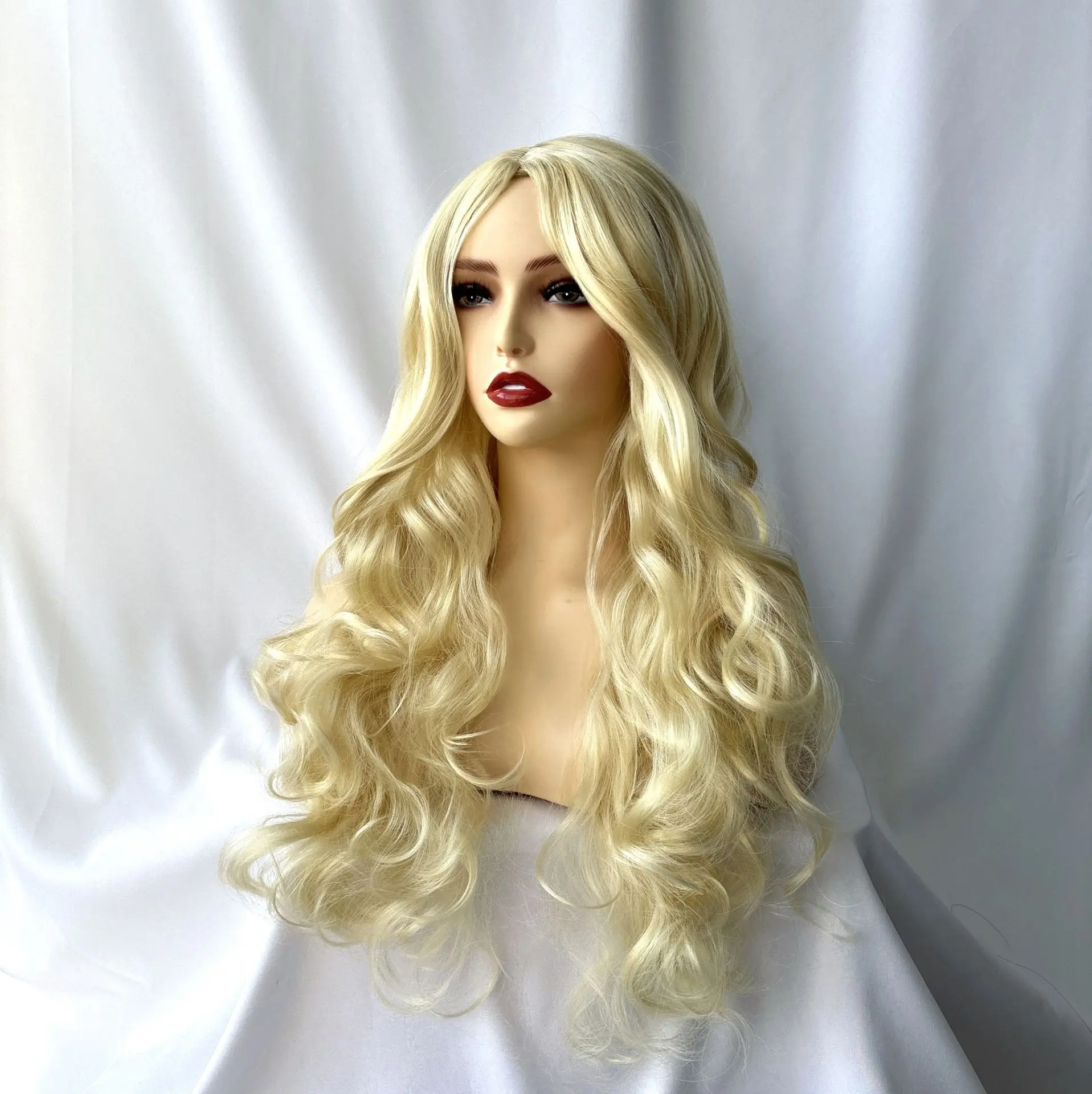 Fashion synthetic fiber wig women's middle section long curly hair black high temperature silk mechanism fake head cover