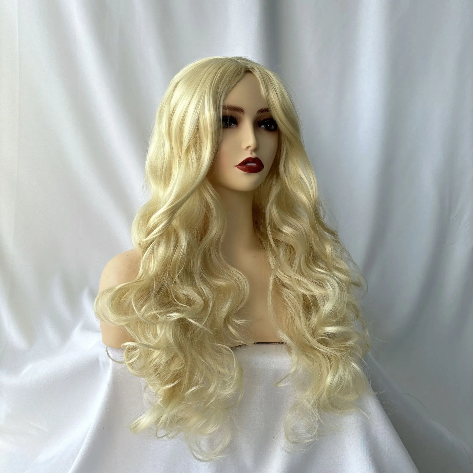 Fashion synthetic fiber wig women's middle section long curly hair black high temperature silk mechanism fake head cover