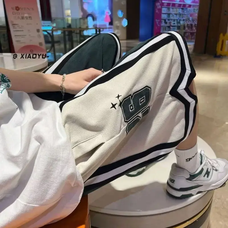 Summer Travel Men's Shorts Sport Baggy Embroidered Basketball Shorts Retro US Streetwear Loose Fit Athletic Casual Short