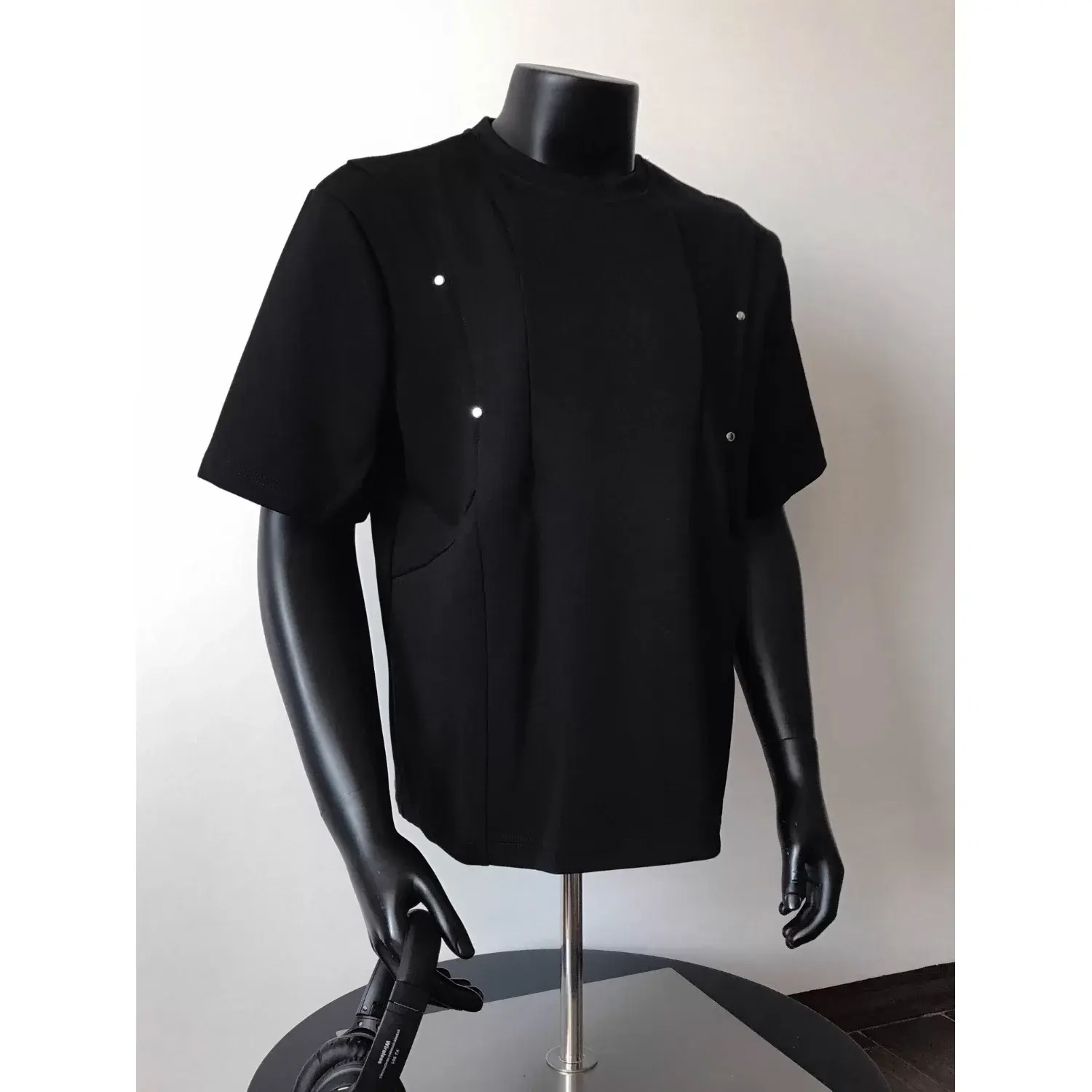 Techwear TShirts for Men Summer Baggy Clothing Rivet Pleated Design Y2k Black Punk Gothic Streetwear Casual Men's Tshirts