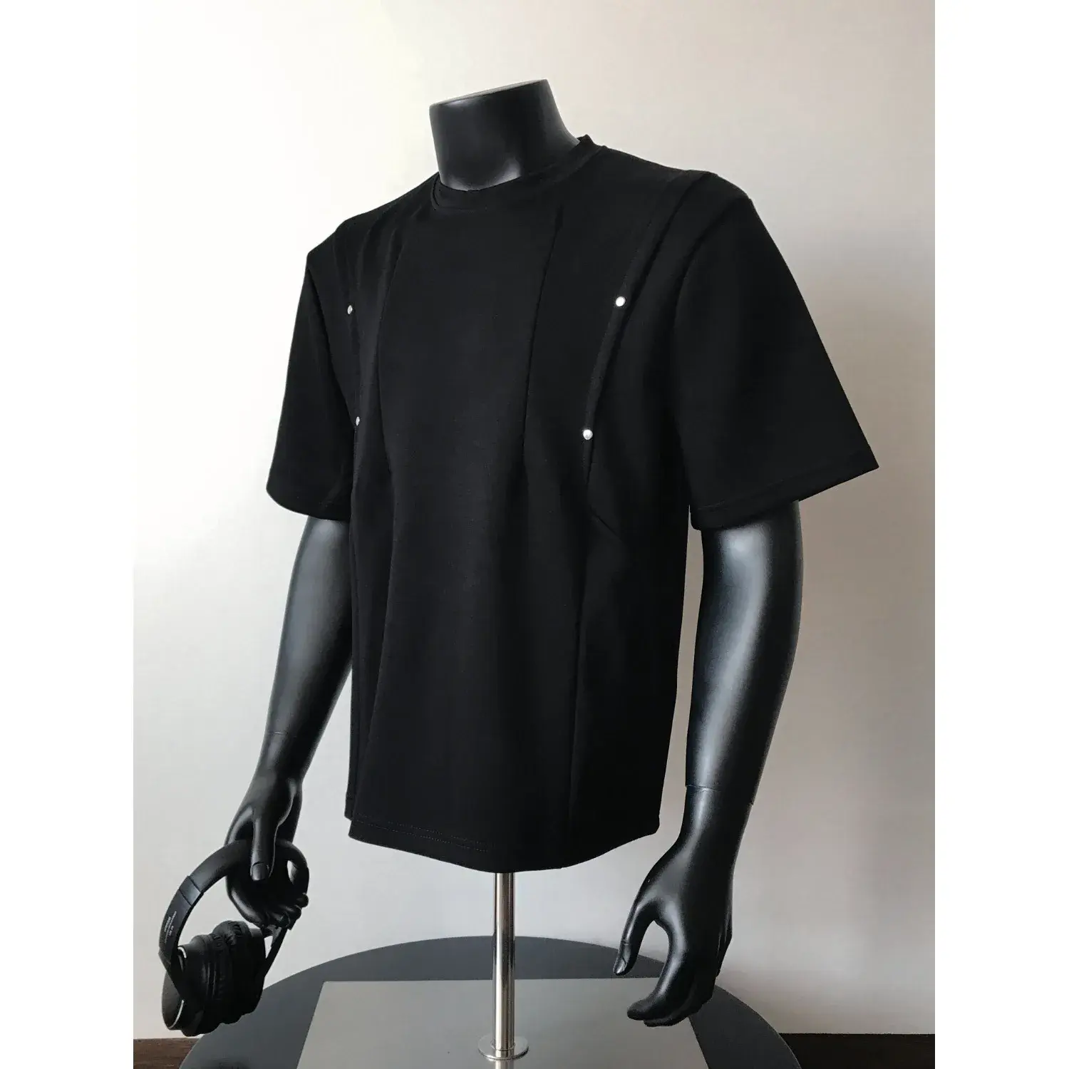 Techwear TShirts for Men Summer Baggy Clothing Rivet Pleated Design Y2k Black Punk Gothic Streetwear Casual Men's Tshirts