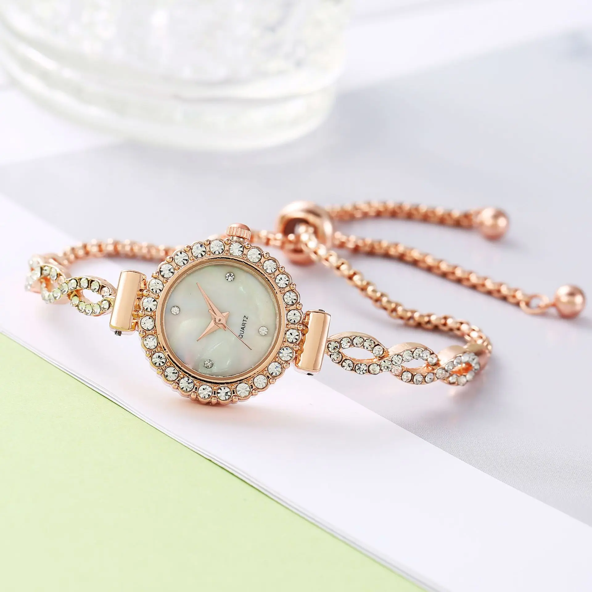 Luxury Women's Watches Simple Quartz Wristwatches Small Dial Watches Bracelet Ladies Watch Gift Clock Relogio Feminino