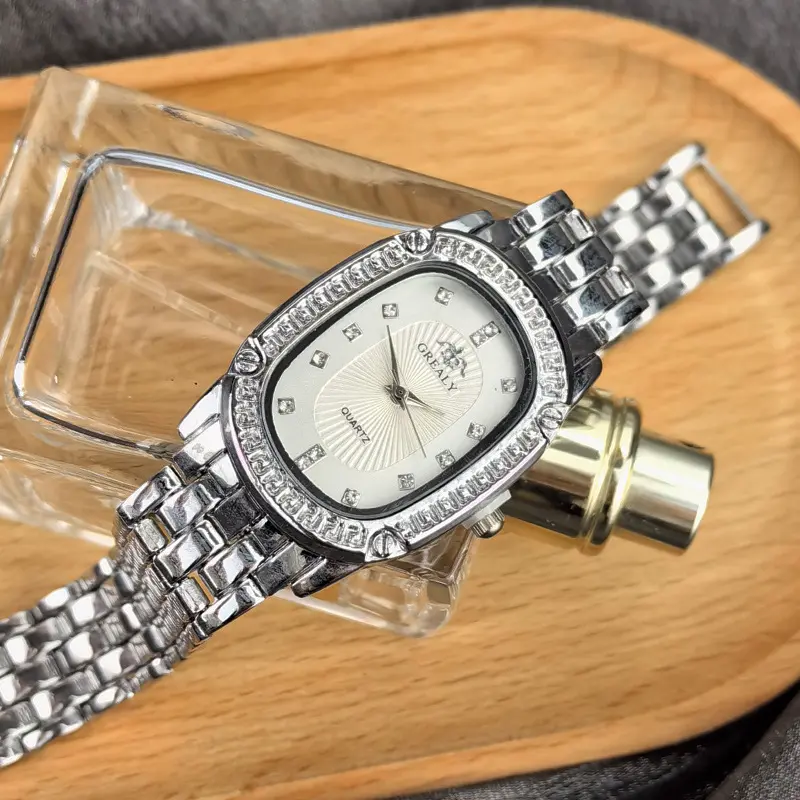 Fashion Square Women's Watches Brand Ladies Quartz Wristwatch Classic Silver Simple Femme Steel Band relogio feminino Gift