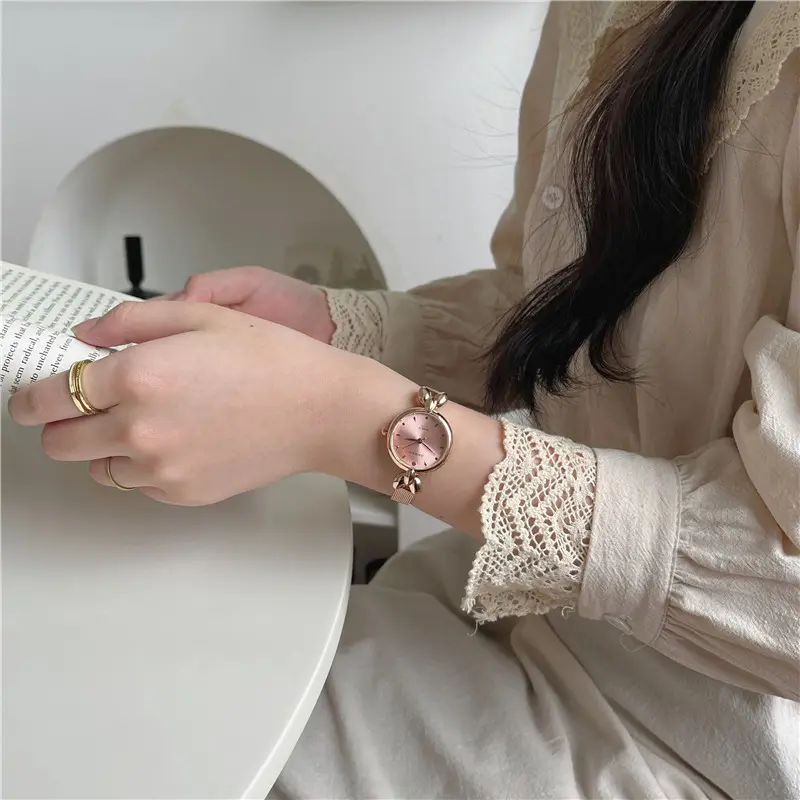 Fashion Simple Design Women Watches Gold Color Elegant Casual Dress Wristwatch for Lady Business Party Analog Wactches Gift