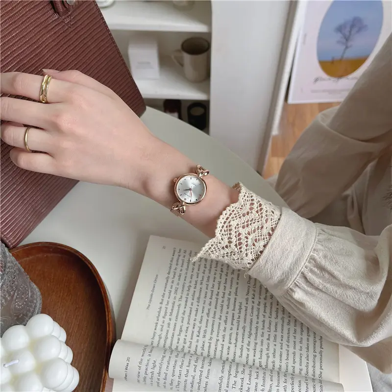Fashion Simple Design Women Watches Gold Color Elegant Casual Dress Wristwatch for Lady Business Party Analog Wactches Gift