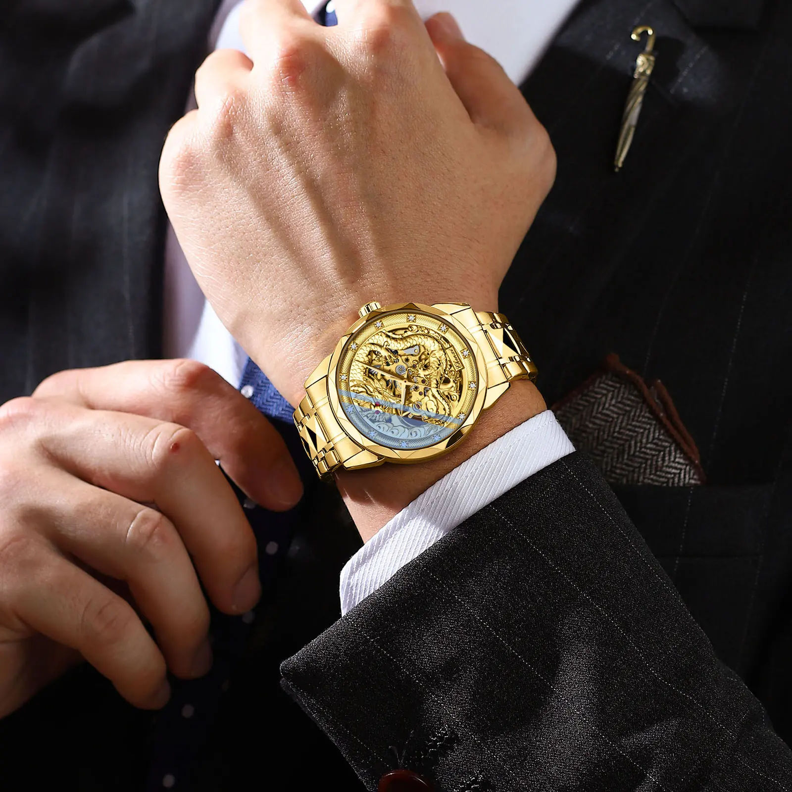 Luxury Gold Mechanical Watch Men Unique Dragon Patern Dial Golden Stainless Steel Strap Automatic Men's Wathces Wedding Gift