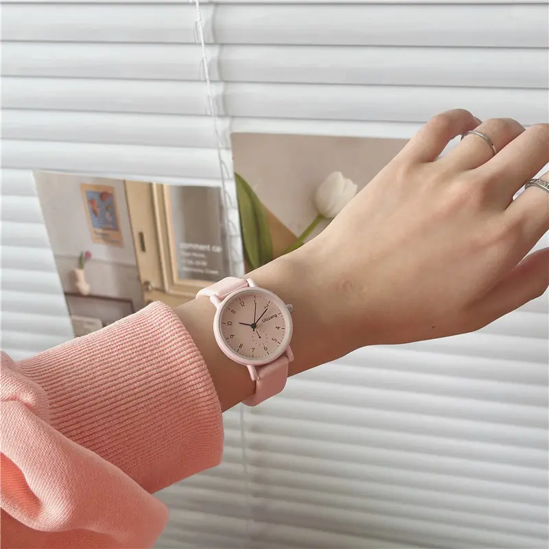 Casual Women Watches Minimalism Design Silicone Strap School Student Girls Quartz Wristwatches Creative Birthday Gift for Female