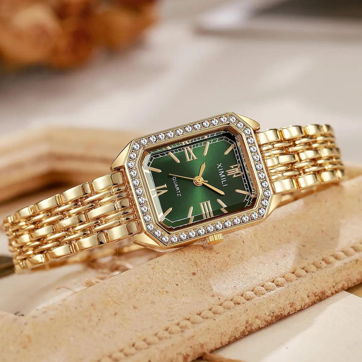 Golden Quartz Watch Diamonds Bracelet Watches For Women Small Dial Luxury Lady Wristwatch Female Clock Fashion Dress Gifts